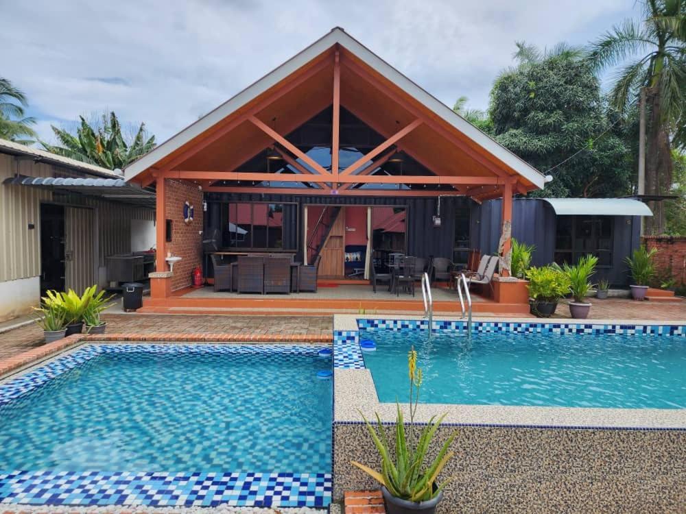 Homestay Umbai Kelana Merlimau Extérieur photo