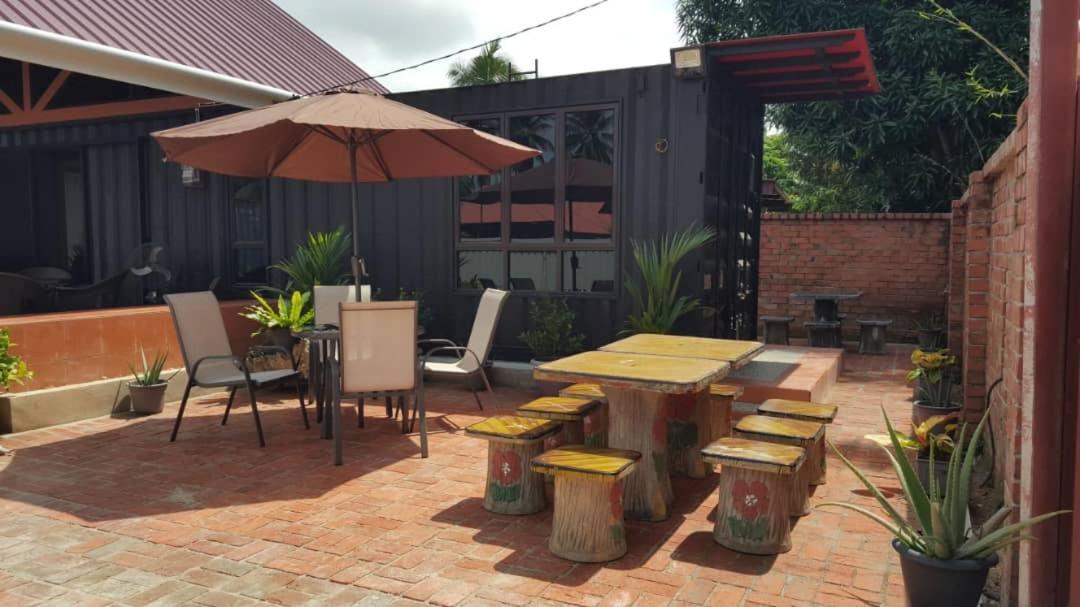 Homestay Umbai Kelana Merlimau Extérieur photo